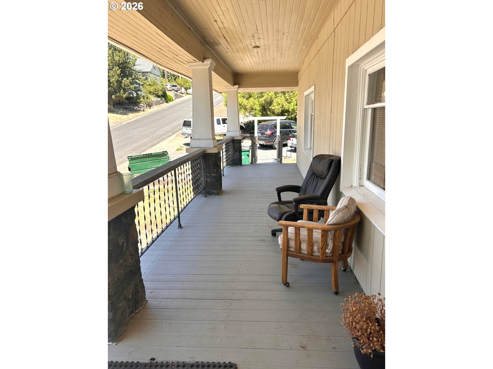 213 Cedar St Property Photo 5