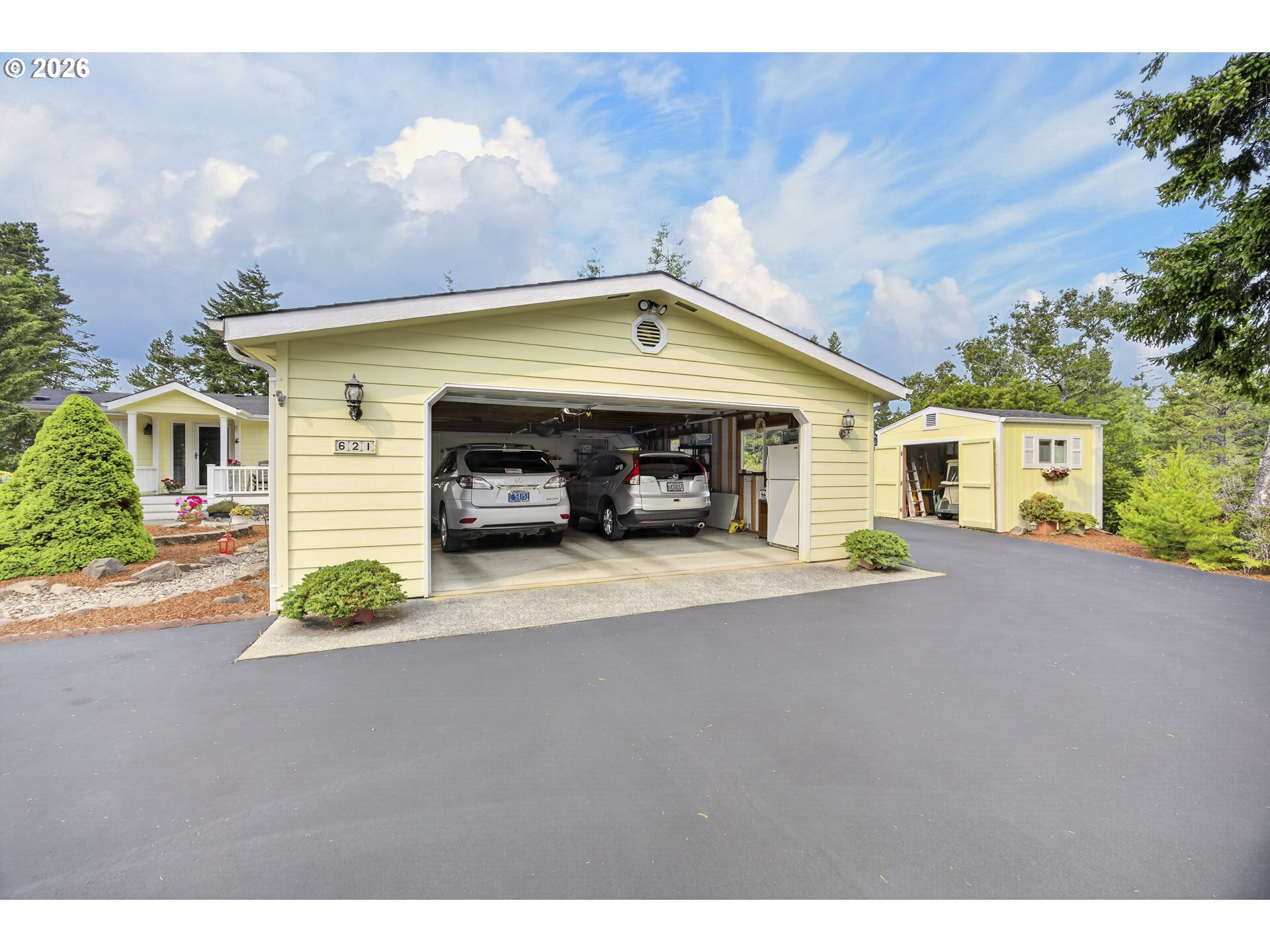 621 Glenbrook Cir Property Photo 38