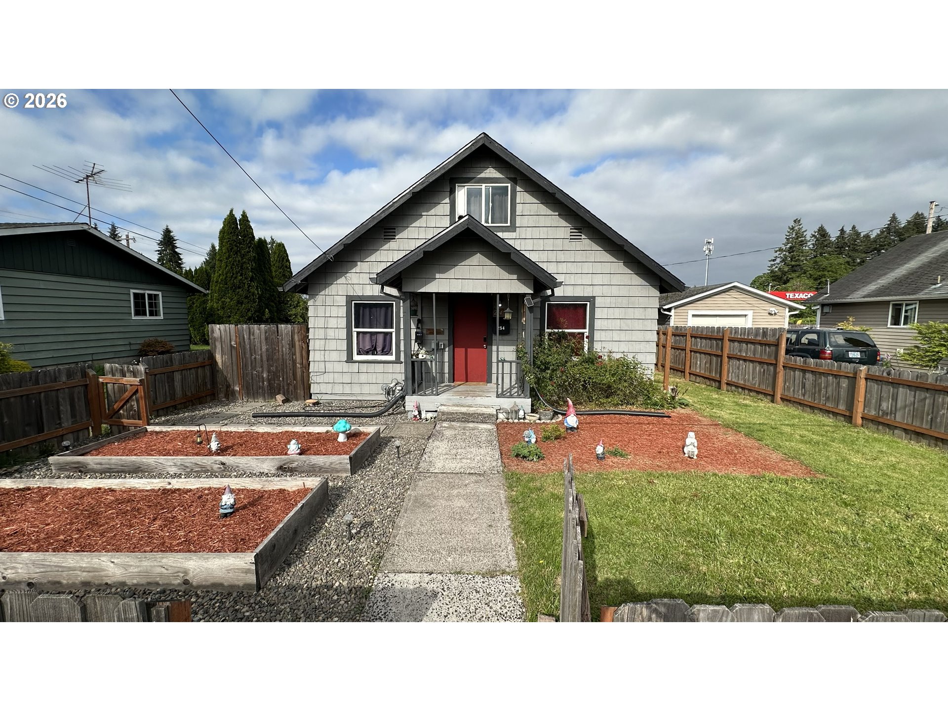 254 S Vernonia Rd Property Photo 1