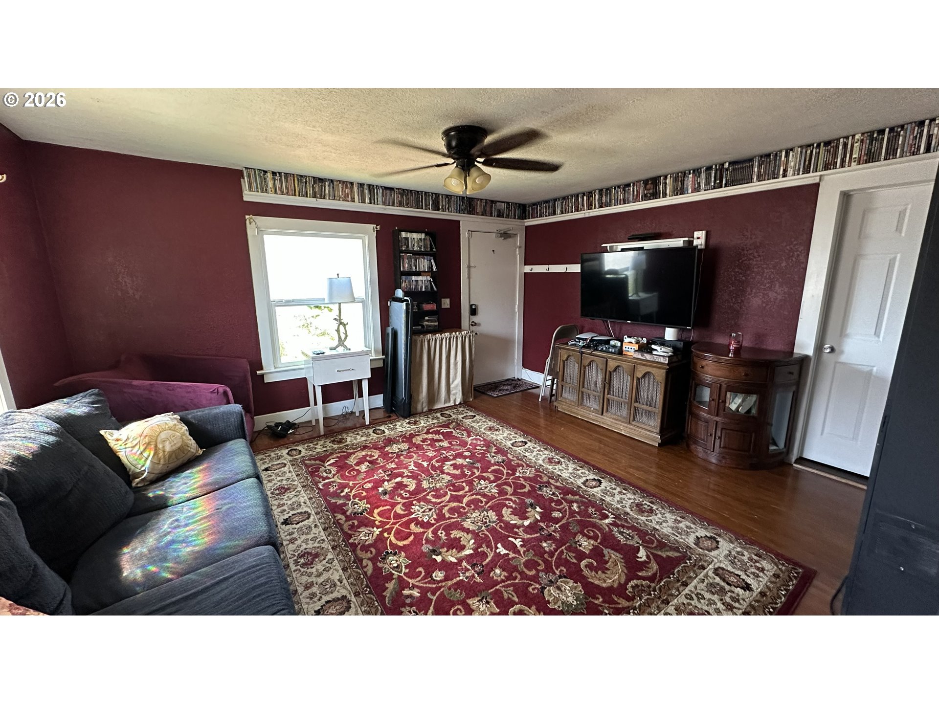254 S Vernonia Rd Property Photo 4