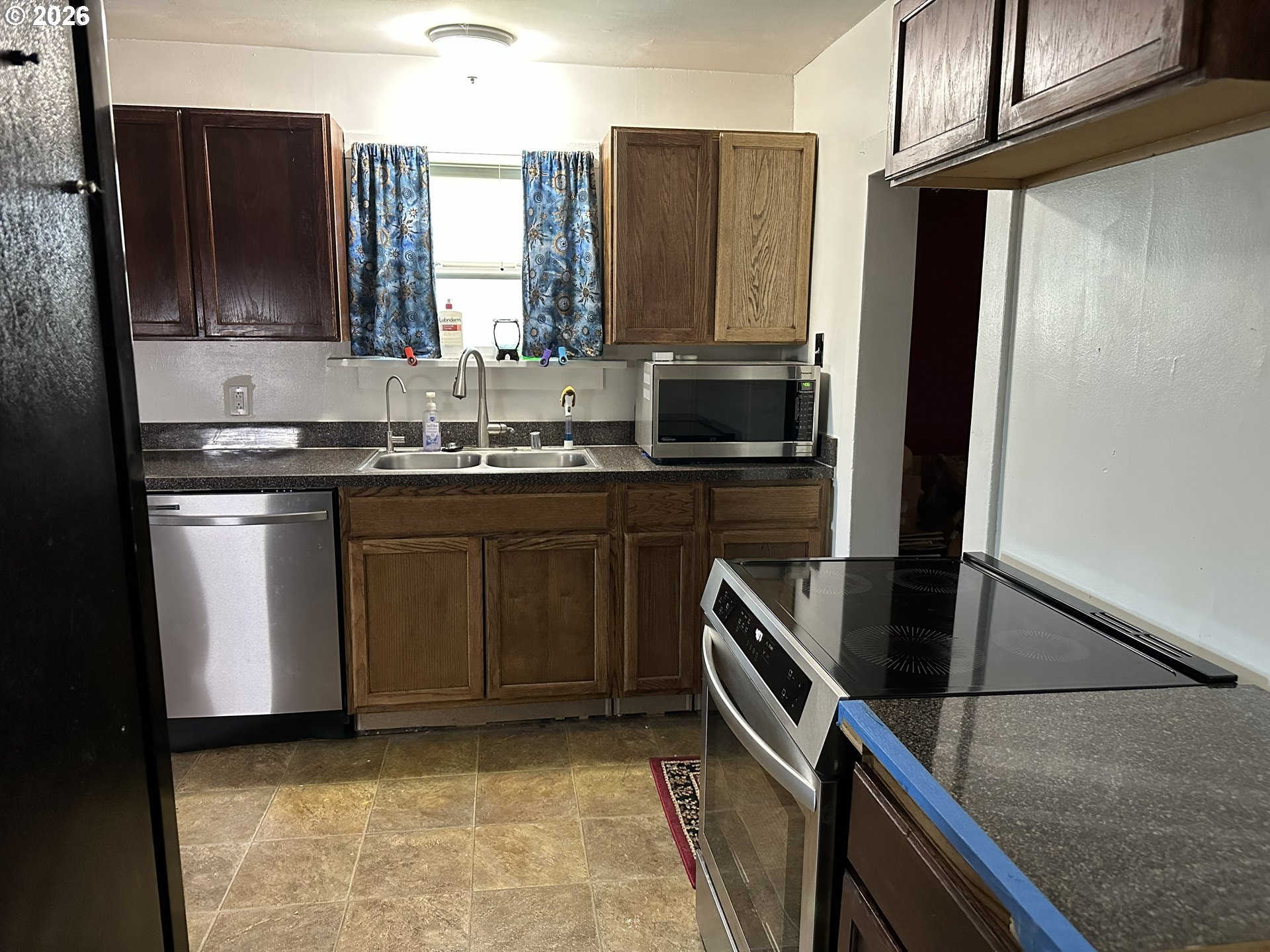254 S Vernonia Rd Property Photo 8