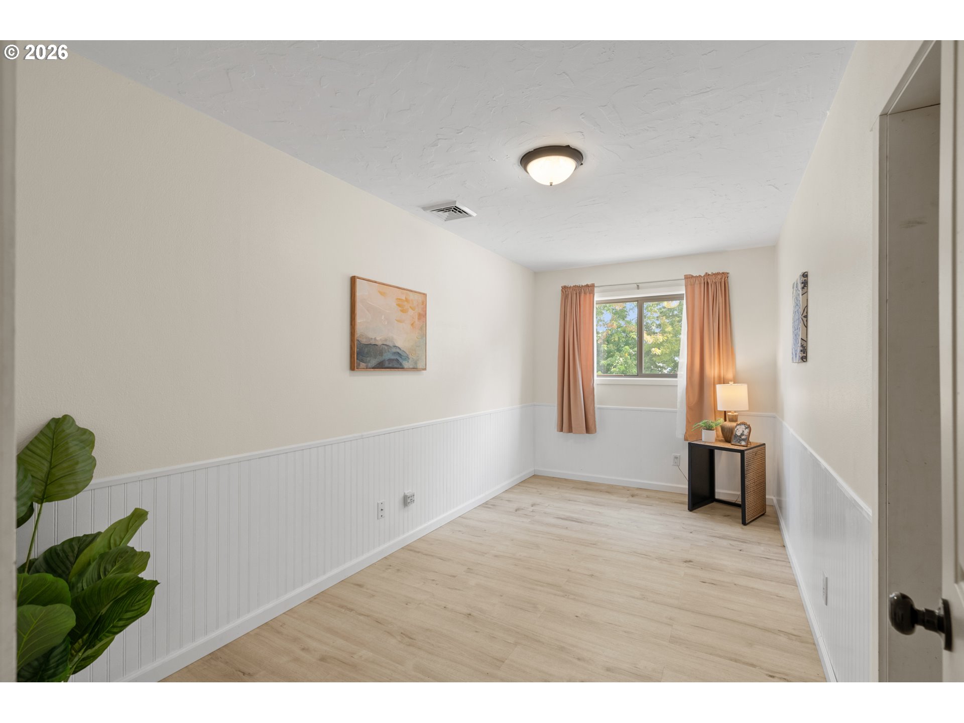 647 E Hurlburt Ave Property Photo 17