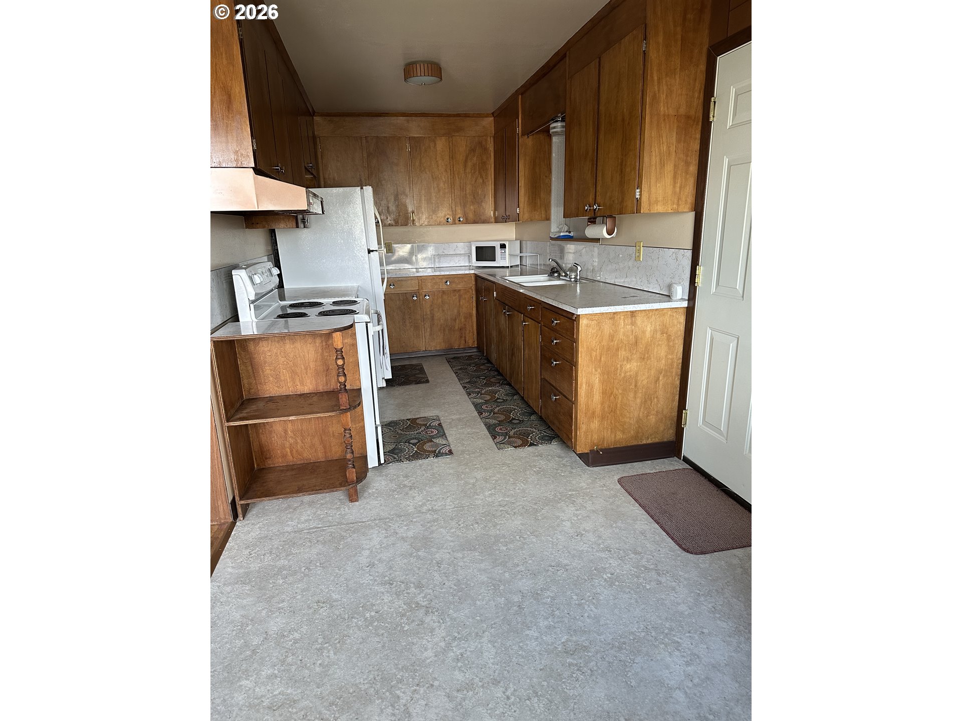 610 Se Isaac Ave Property Photo 12