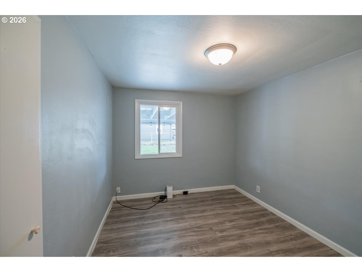 491 Cleveland St Property Photo 15