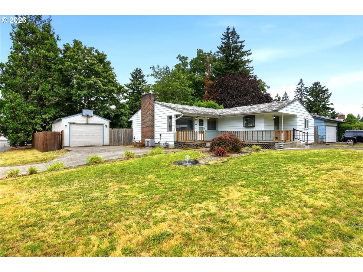 10834 SE LONG ST Property Photo 1
