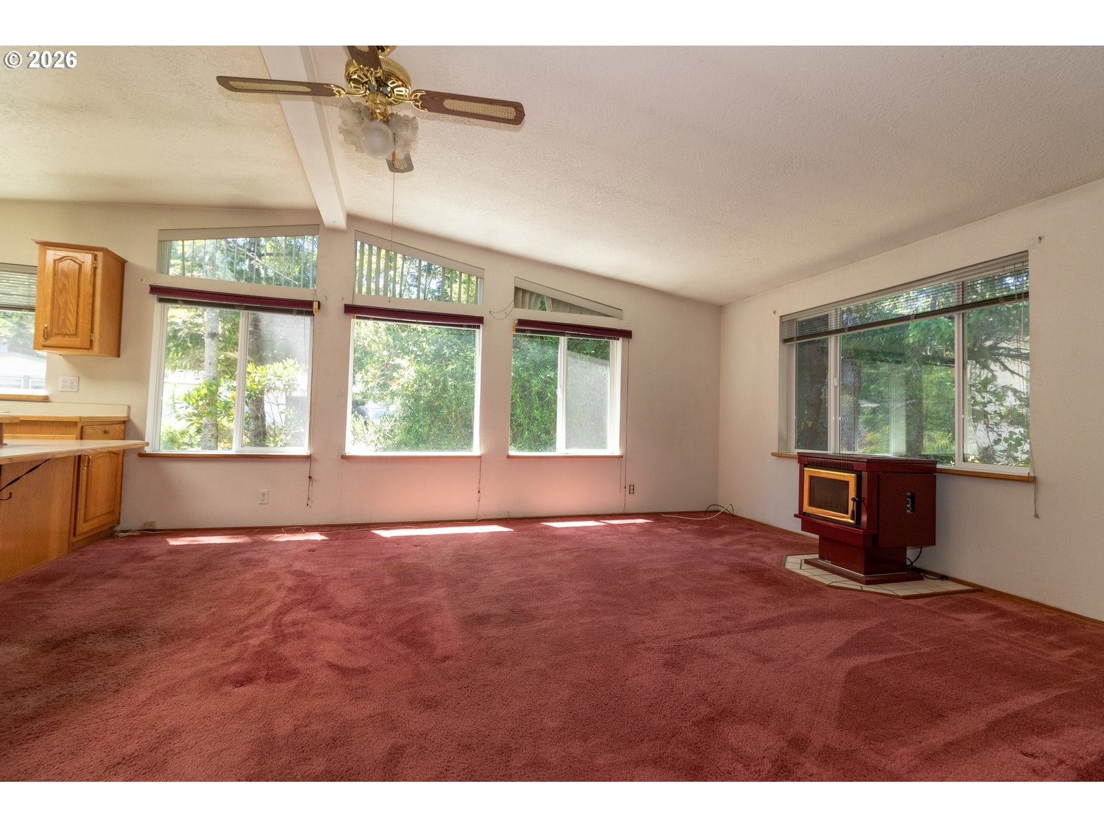 240 Munsel Creek Loop Property Photo 9