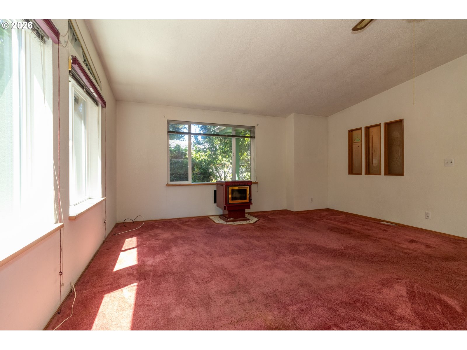 240 Munsel Creek Loop Property Photo 10