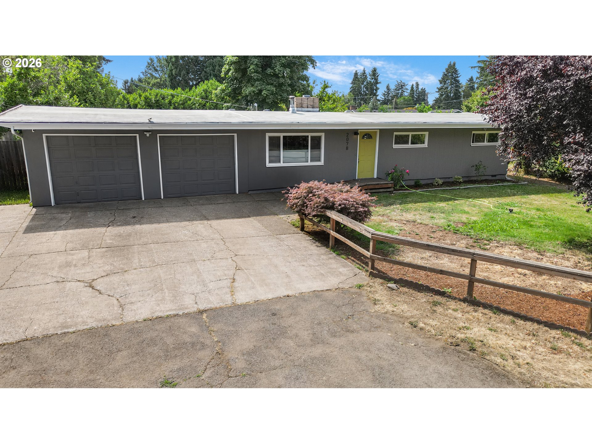 2078 Dewey St Property Photo 5