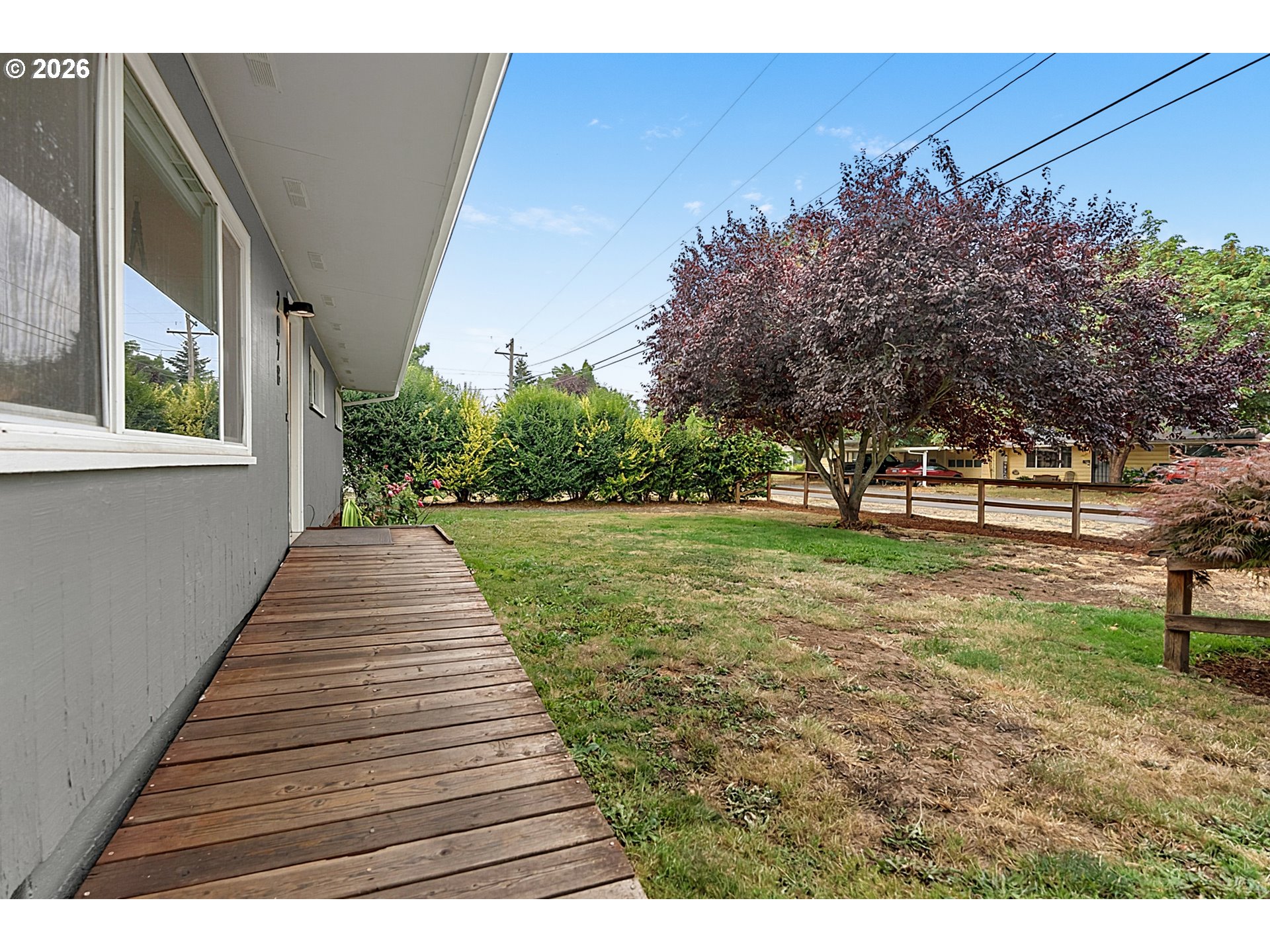 2078 Dewey St Property Photo 6