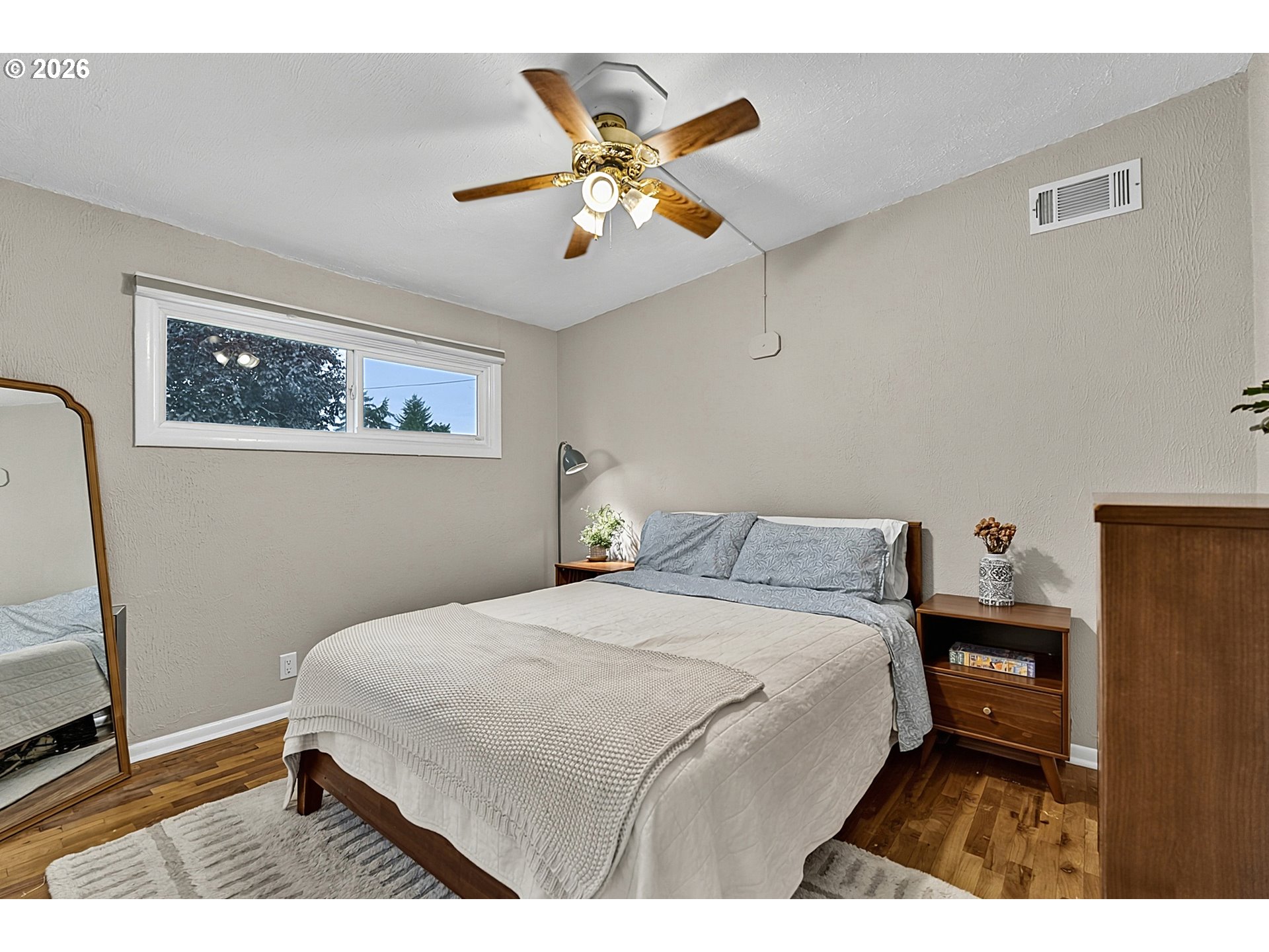 2078 Dewey St Property Photo 19