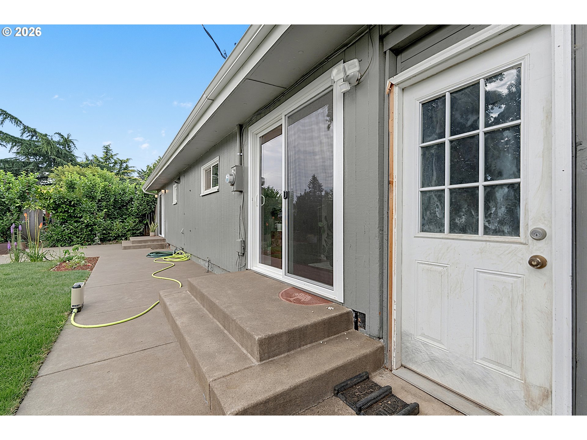 2078 Dewey St Property Photo 24