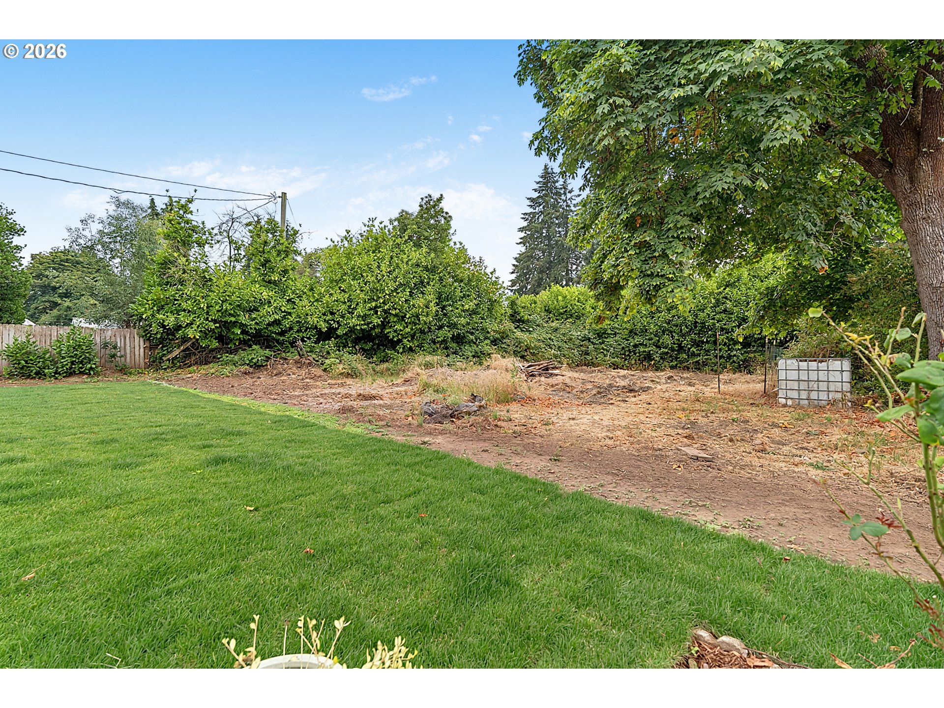 2078 Dewey St Property Photo 27