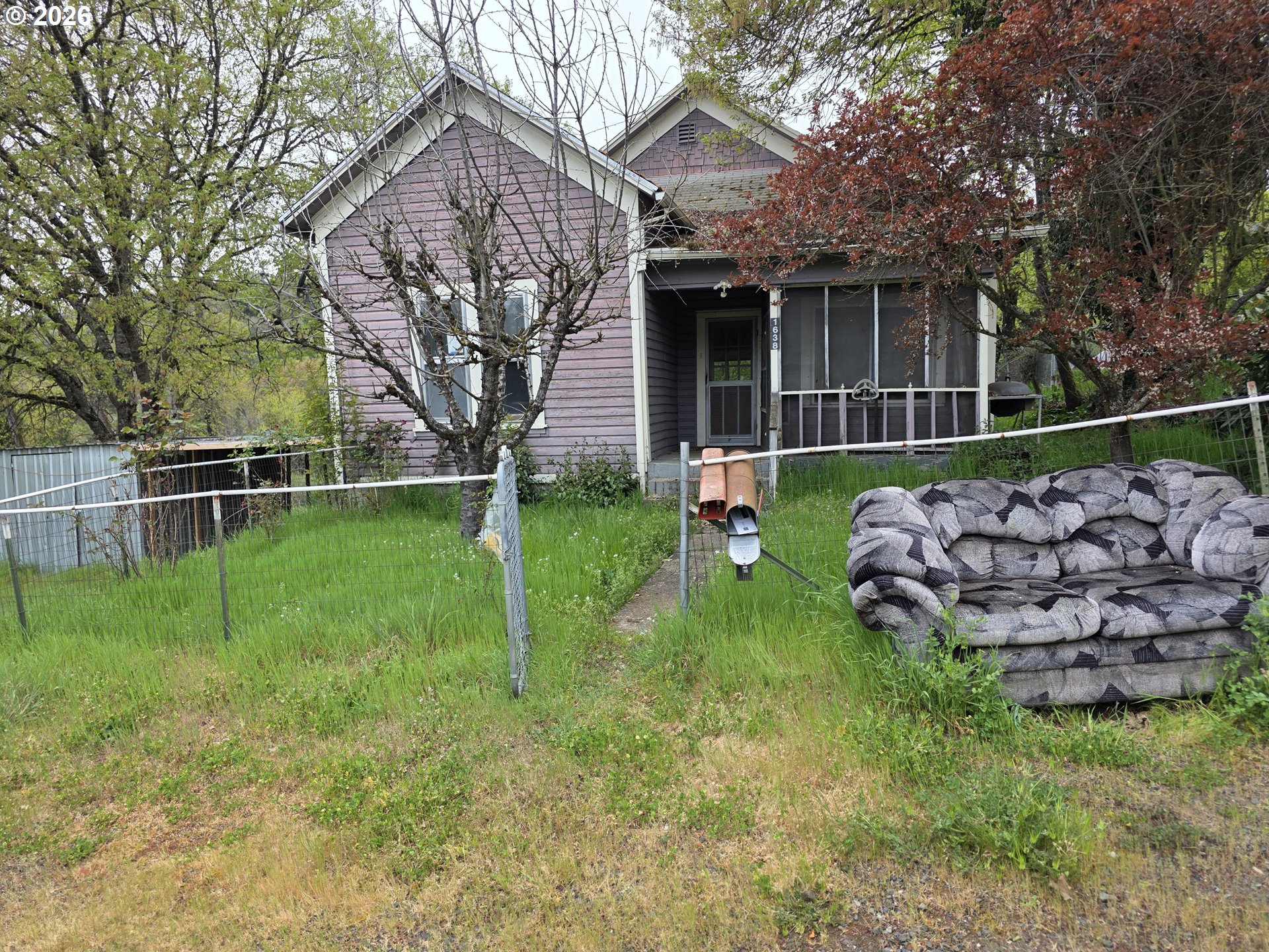 1638 Se Mill St Property Photo 1