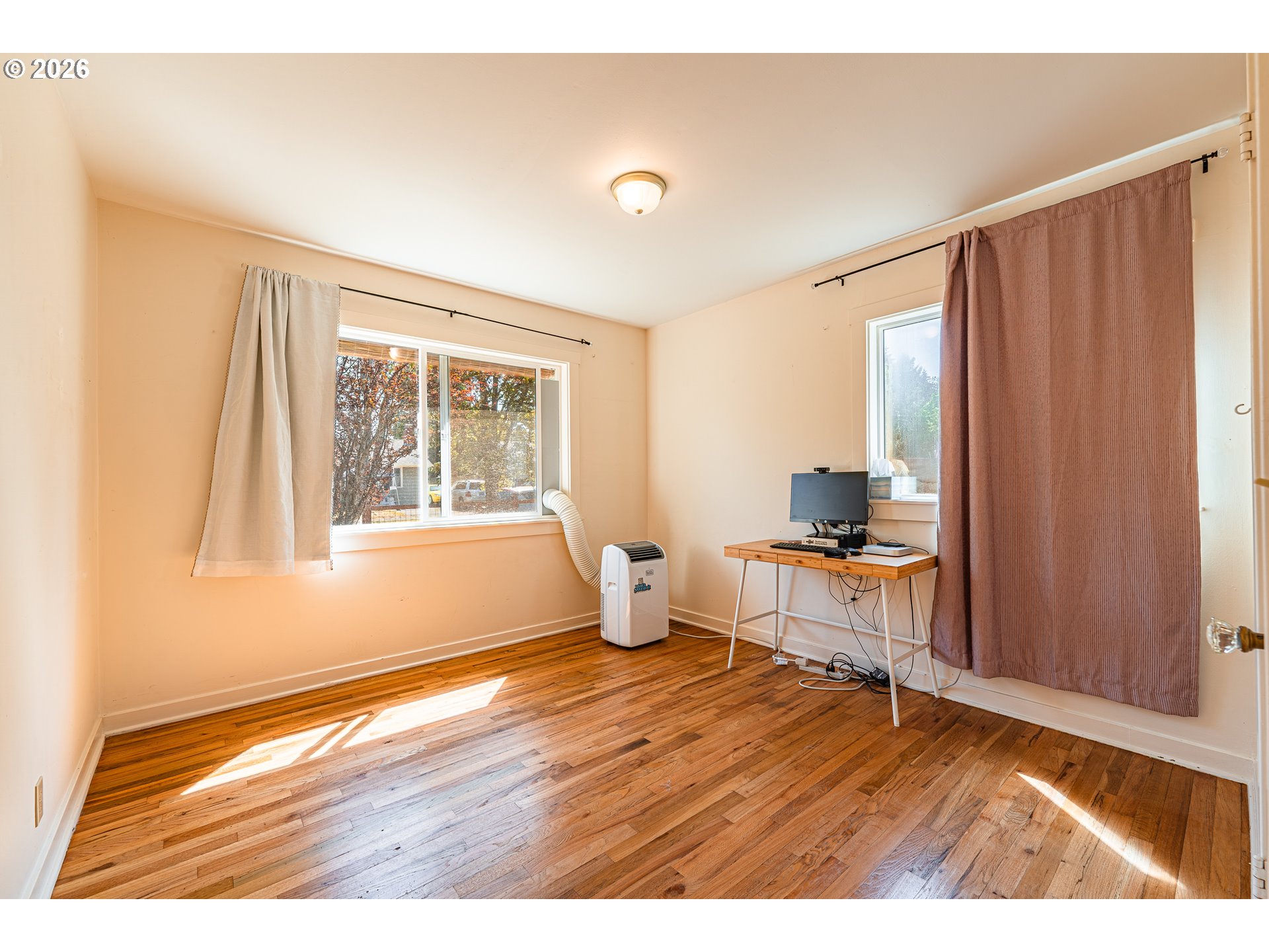 1540 Wilson St Property Photo 8