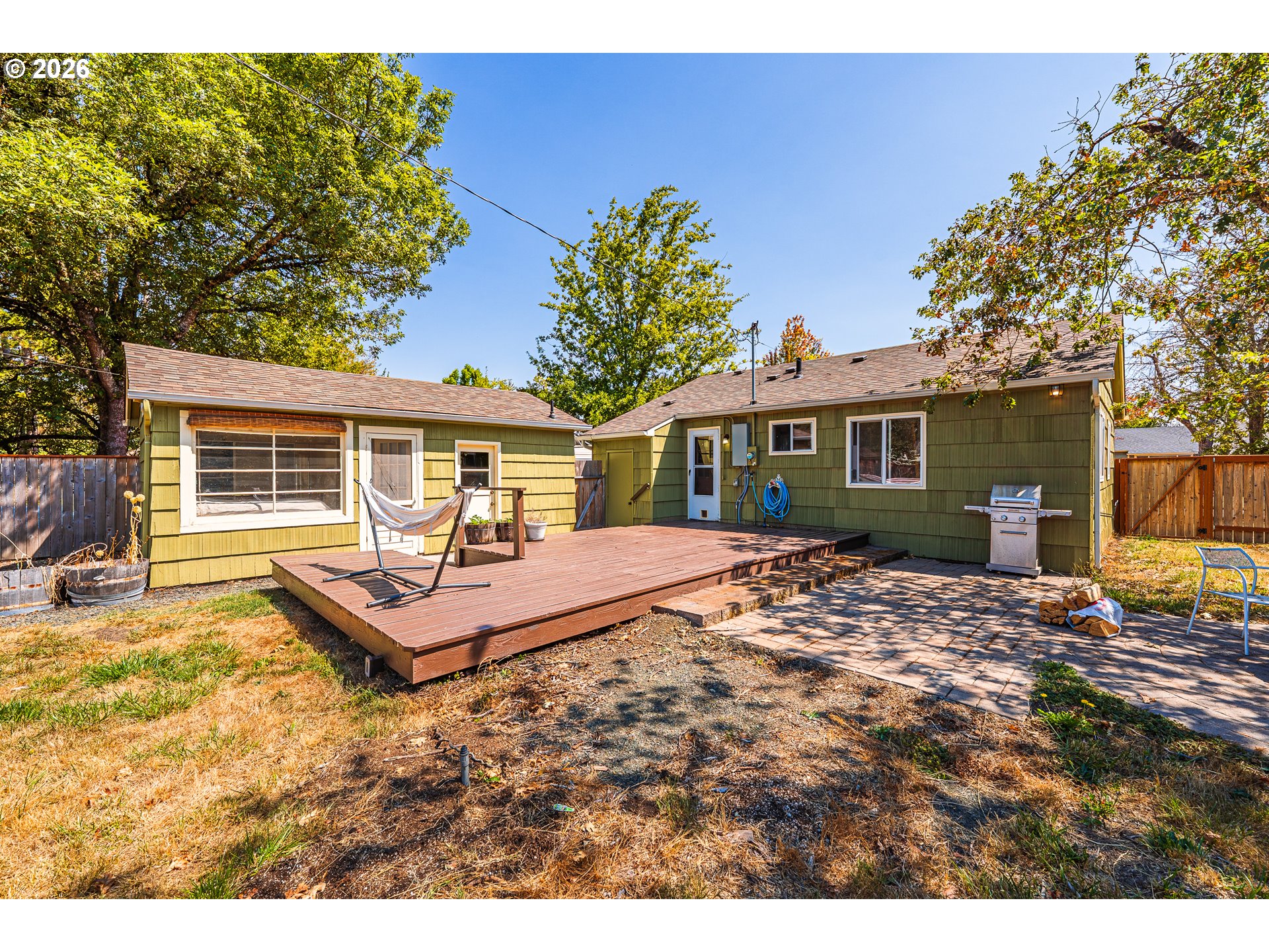 1540 Wilson St Property Photo 11