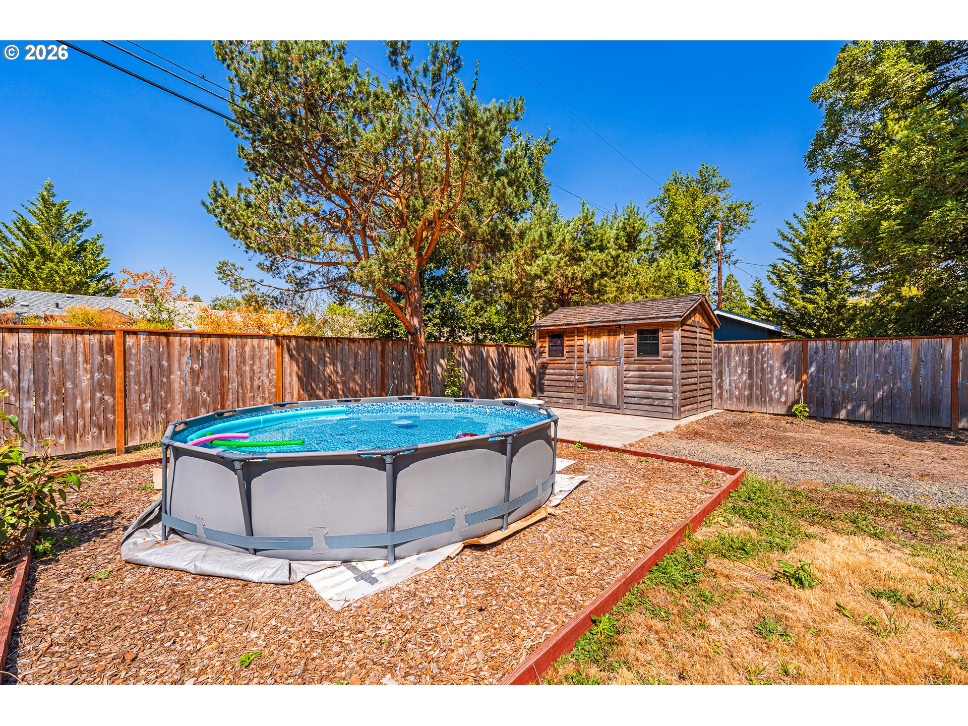 1540 Wilson St Property Photo 12