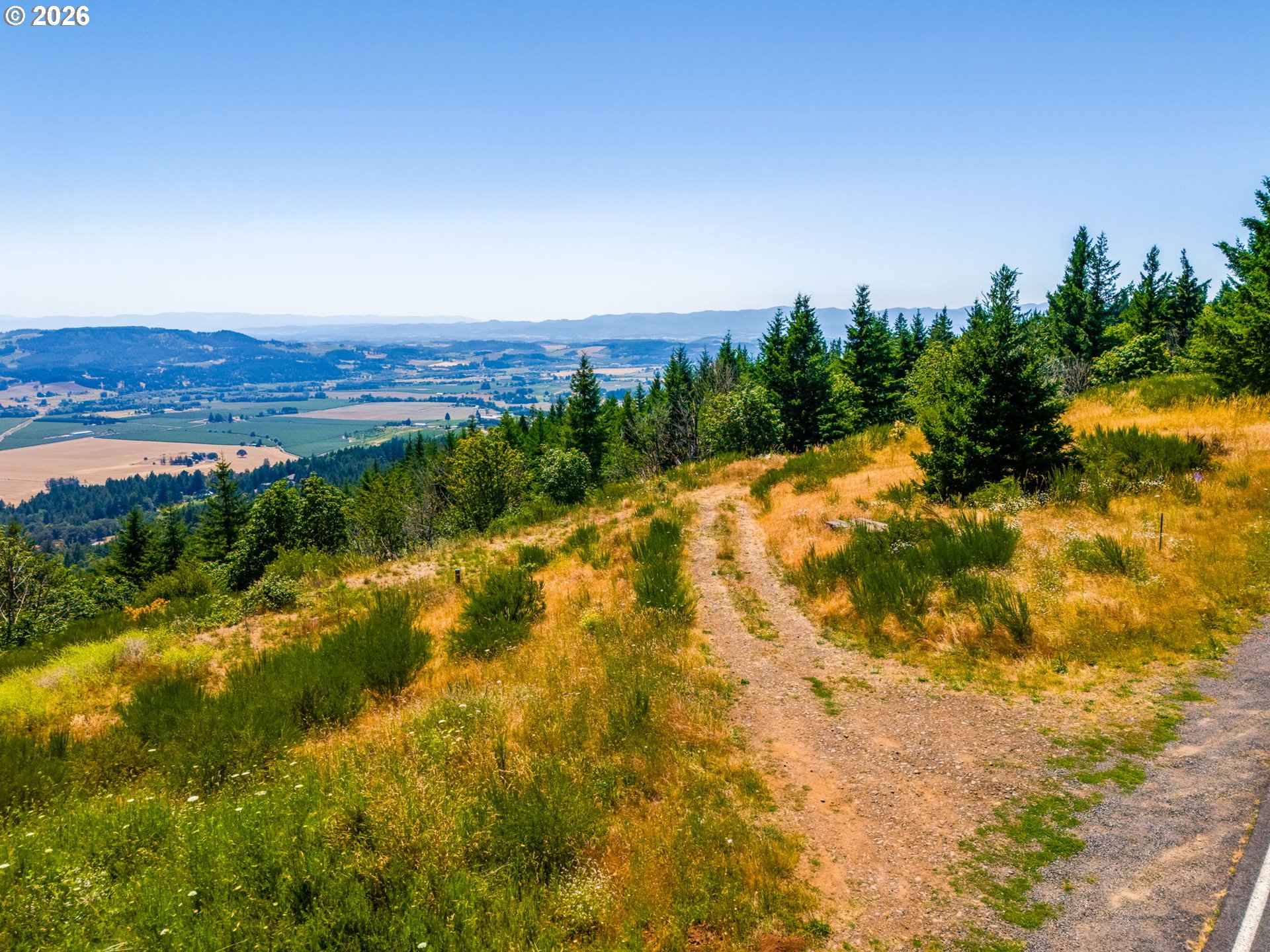 Moutain Top Property Photo 9