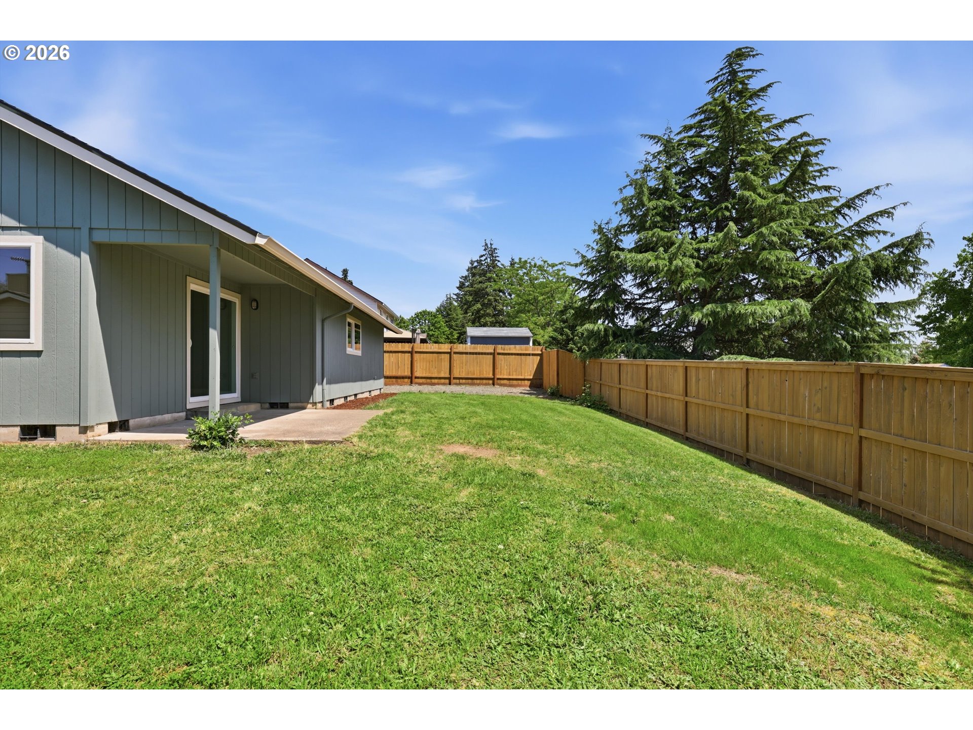 306 E Hilltop Dr Property Photo 16