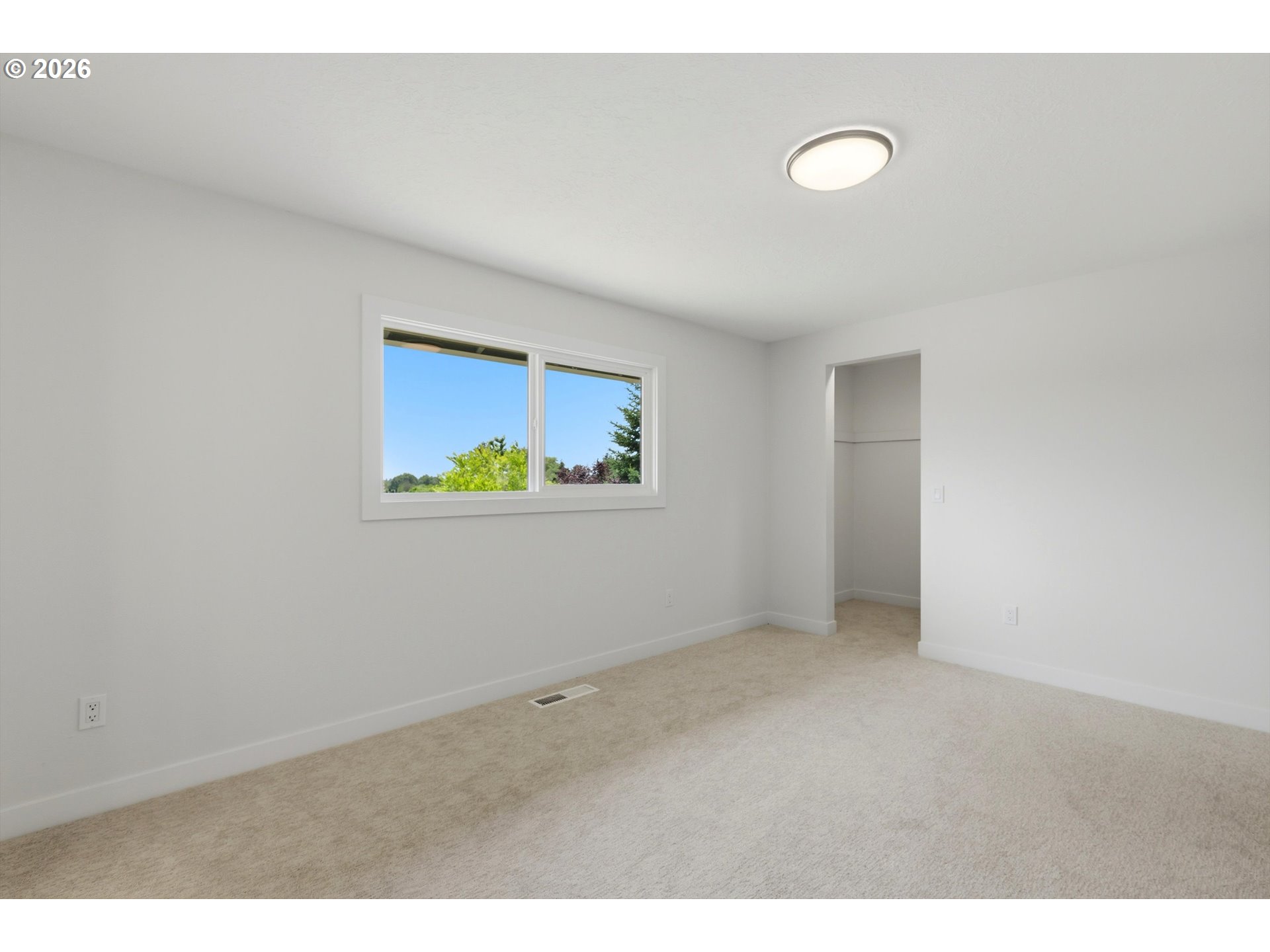 306 E Hilltop Dr Property Photo 19