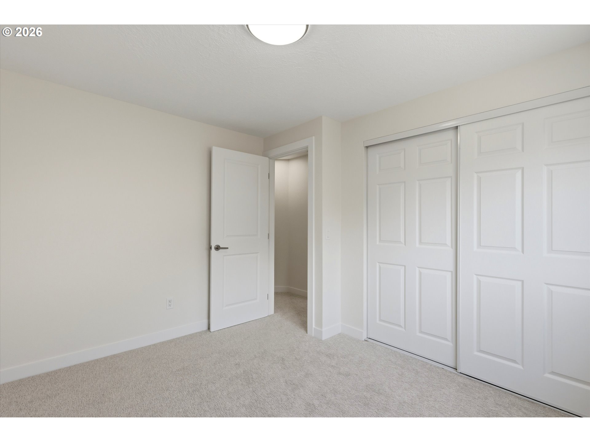 306 E Hilltop Dr Property Photo 24