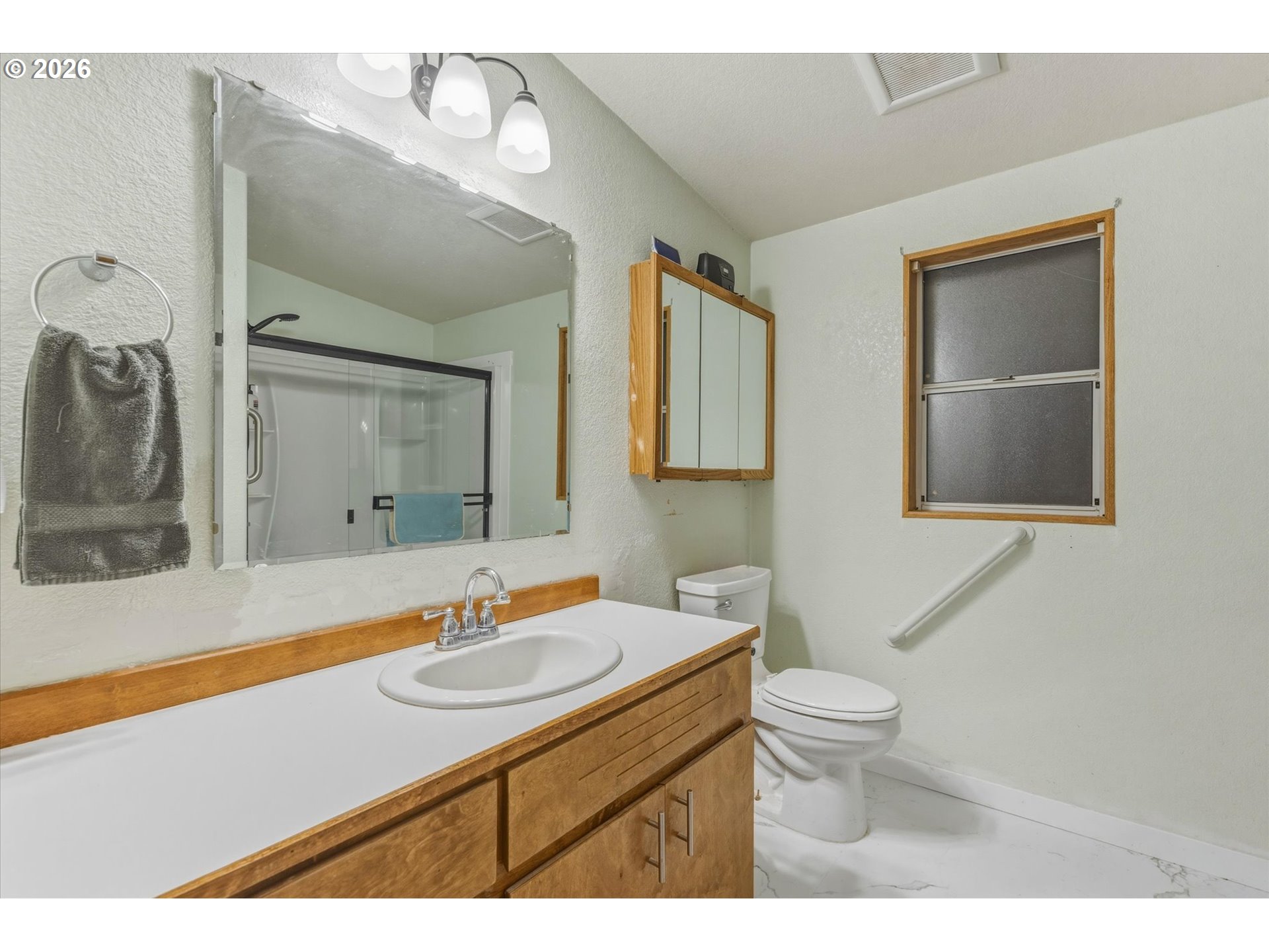 333 Franklin Pl Property Photo 16