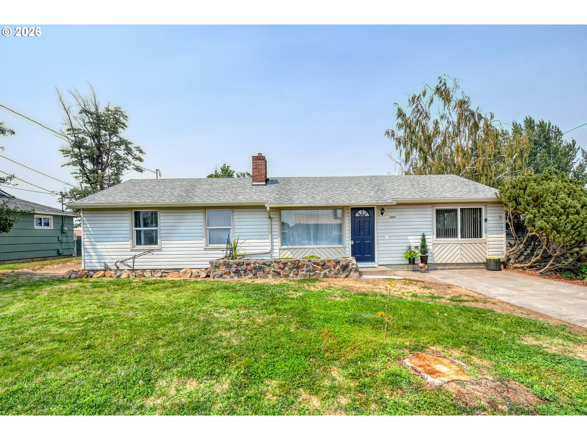 1609 SW HAILEY AVE Property Photo 1