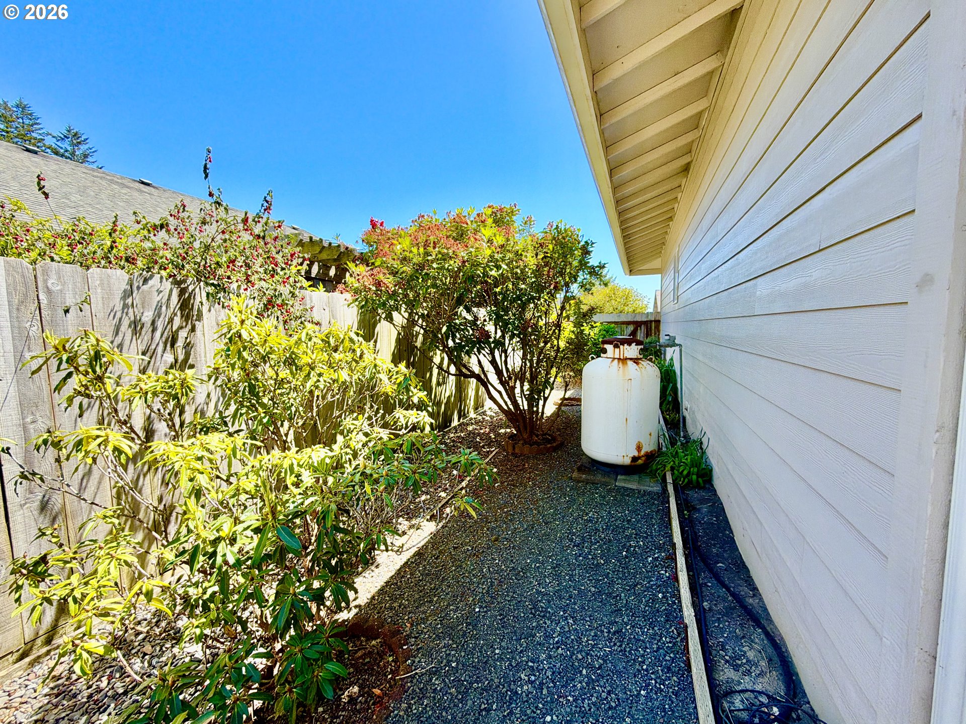 866 Jodee Ln Property Photo 12