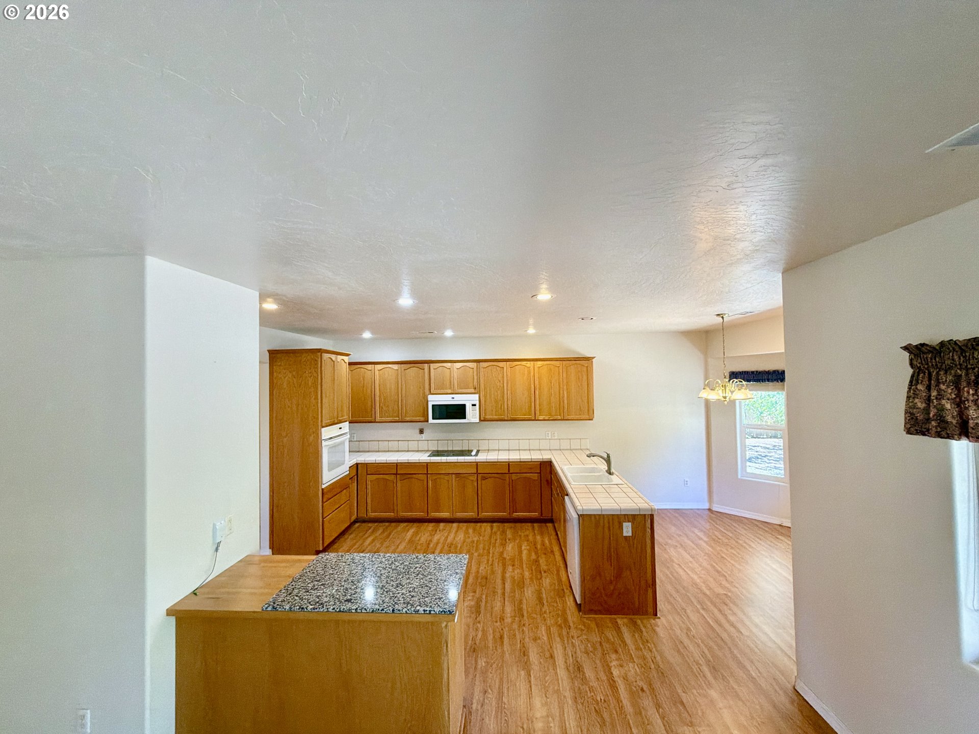 866 Jodee Ln Property Photo 14
