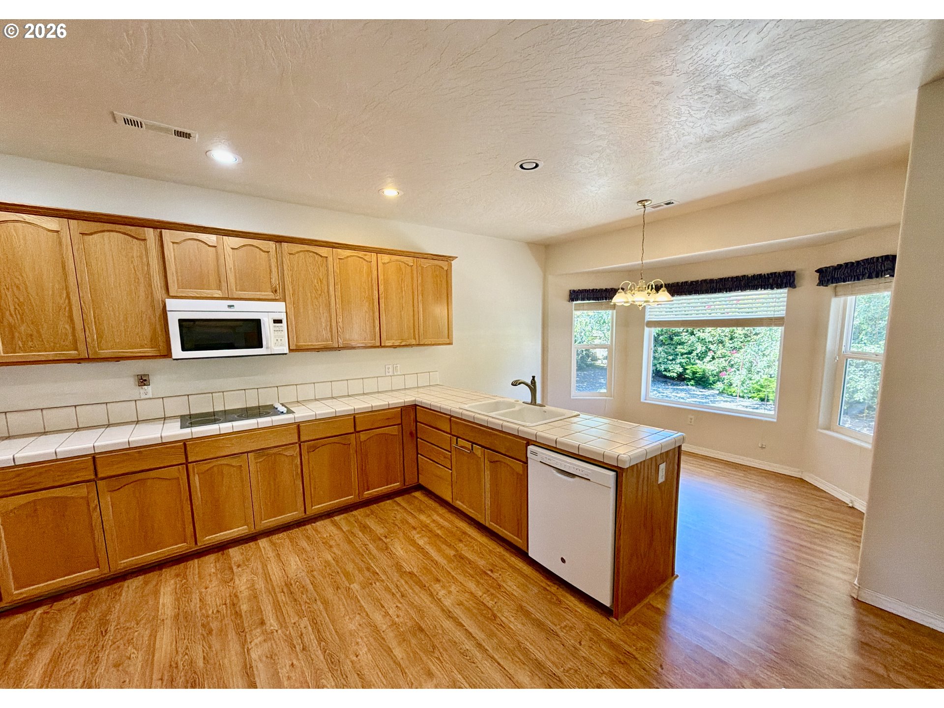 866 Jodee Ln Property Photo 16