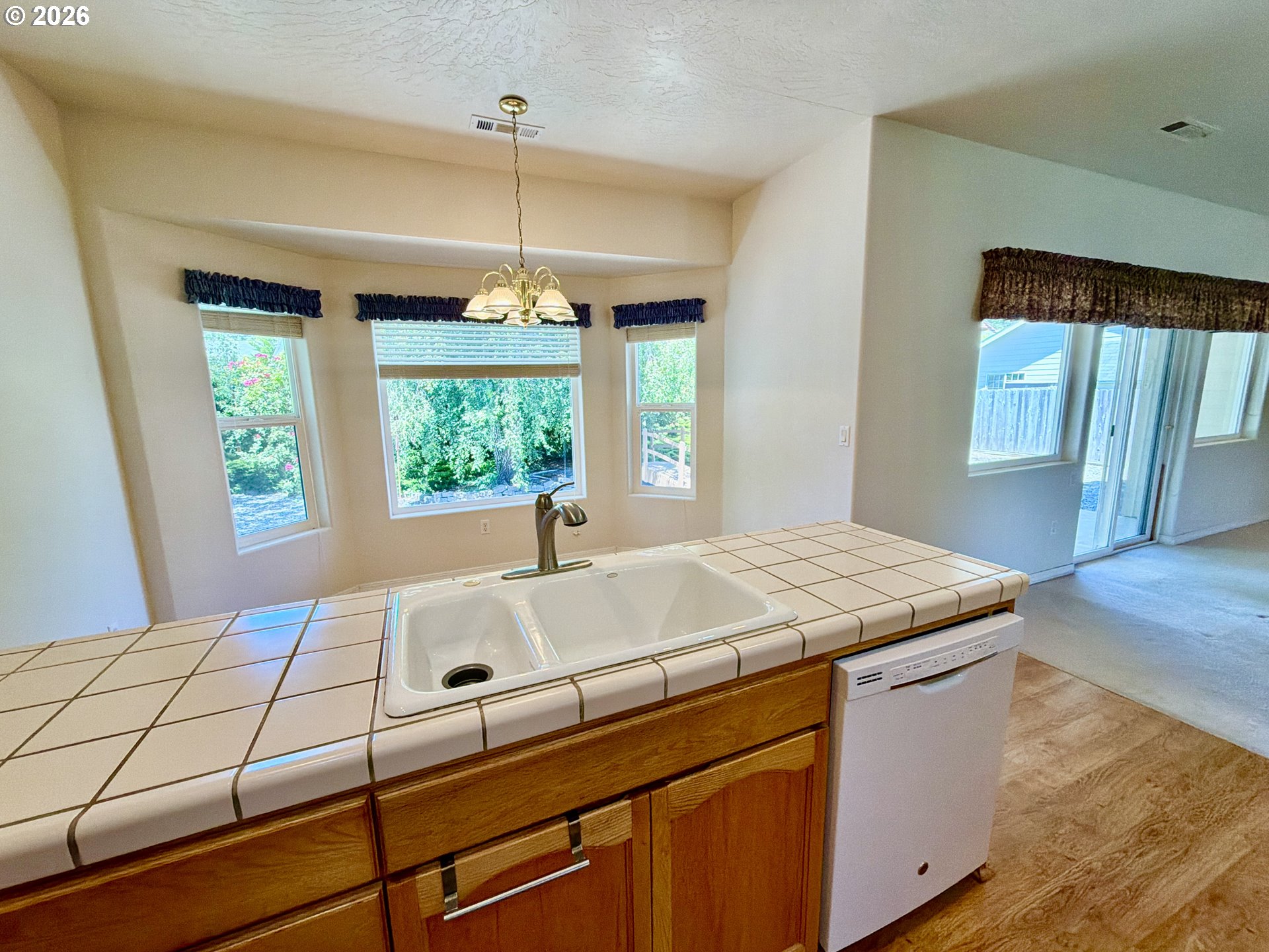 866 Jodee Ln Property Photo 18