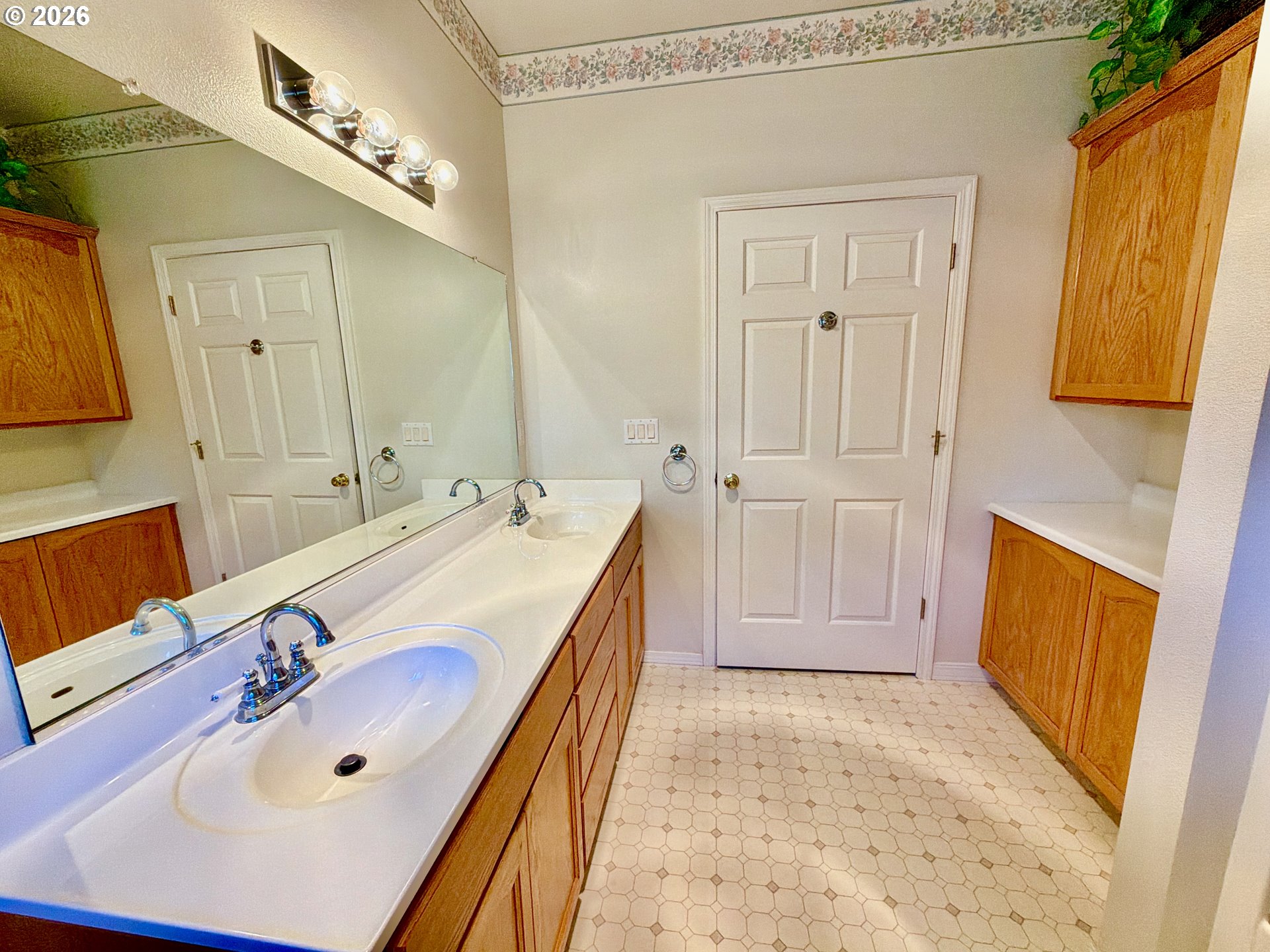 866 Jodee Ln Property Photo 38
