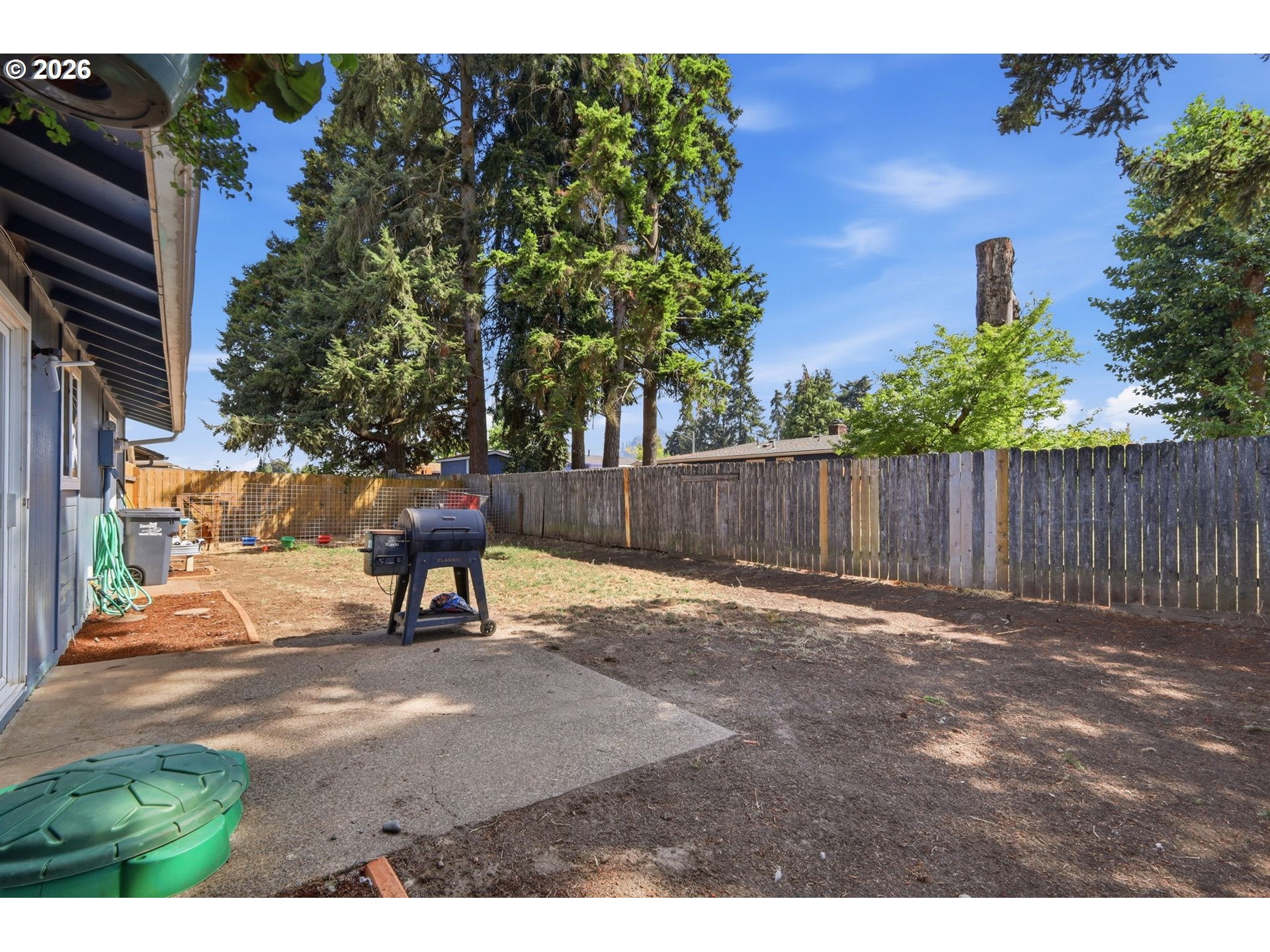 697 54th St Property Photo 33