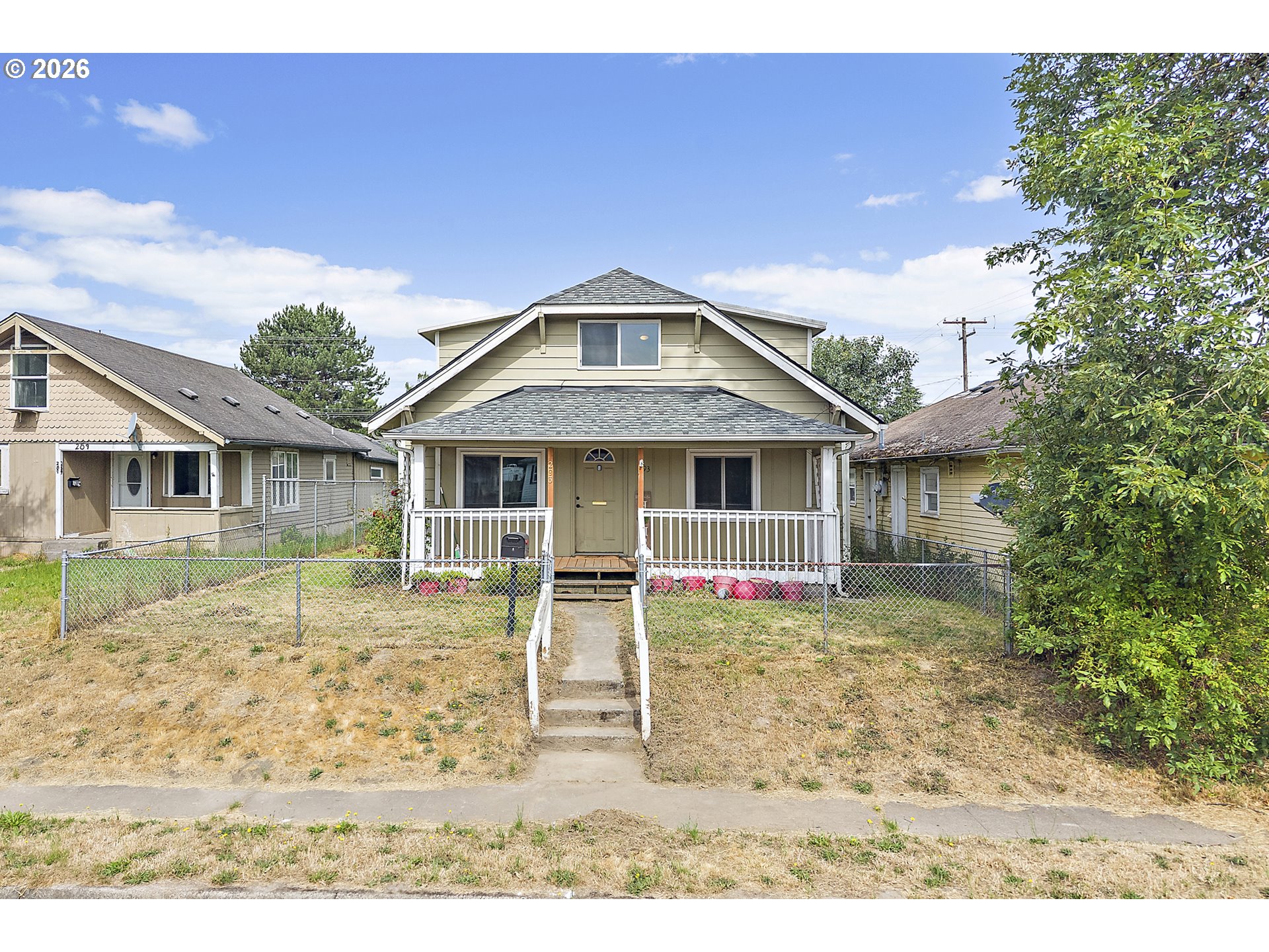 293 17th Ave Property Photo 1