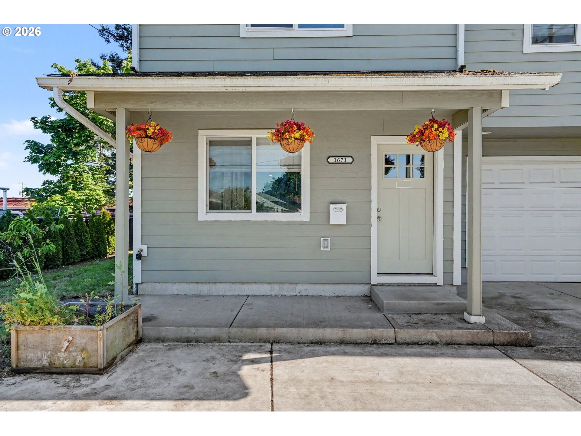 1671 Cooper St Property Photo 4