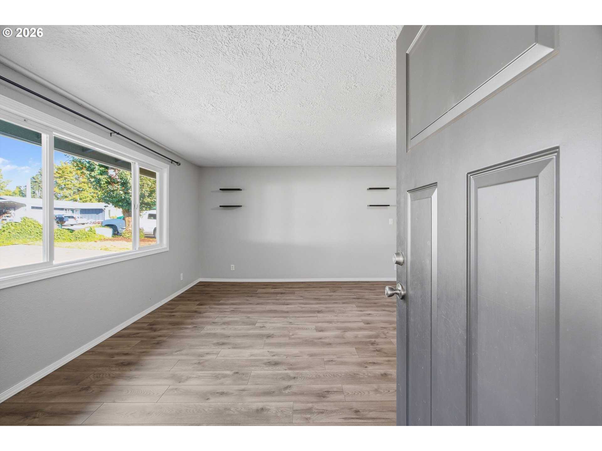 826 B St Property Photo 4