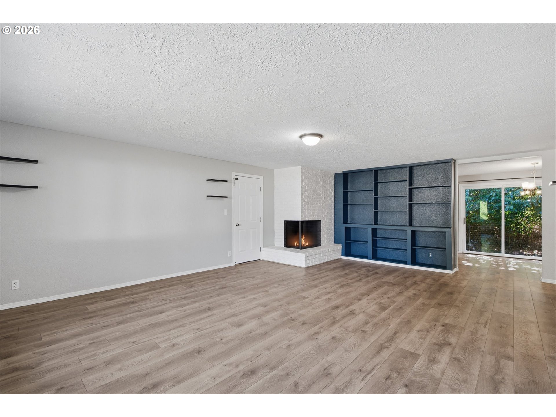 826 B St Property Photo 5