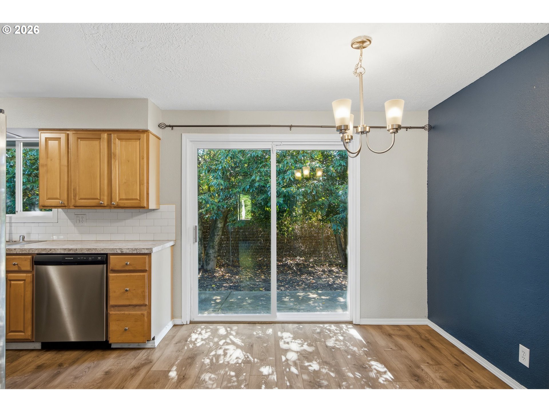 826 B St Property Photo 8