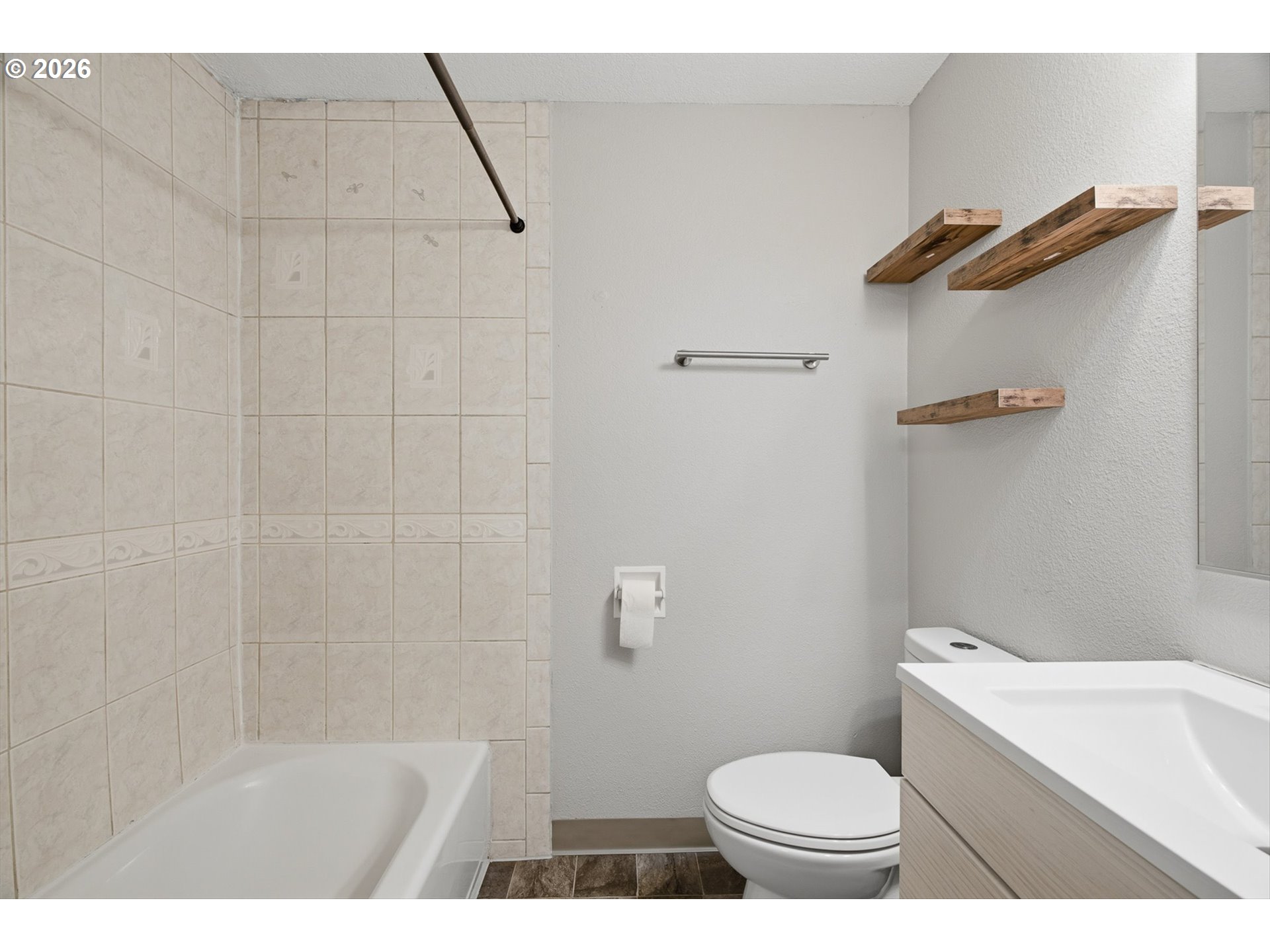 826 B St Property Photo 13