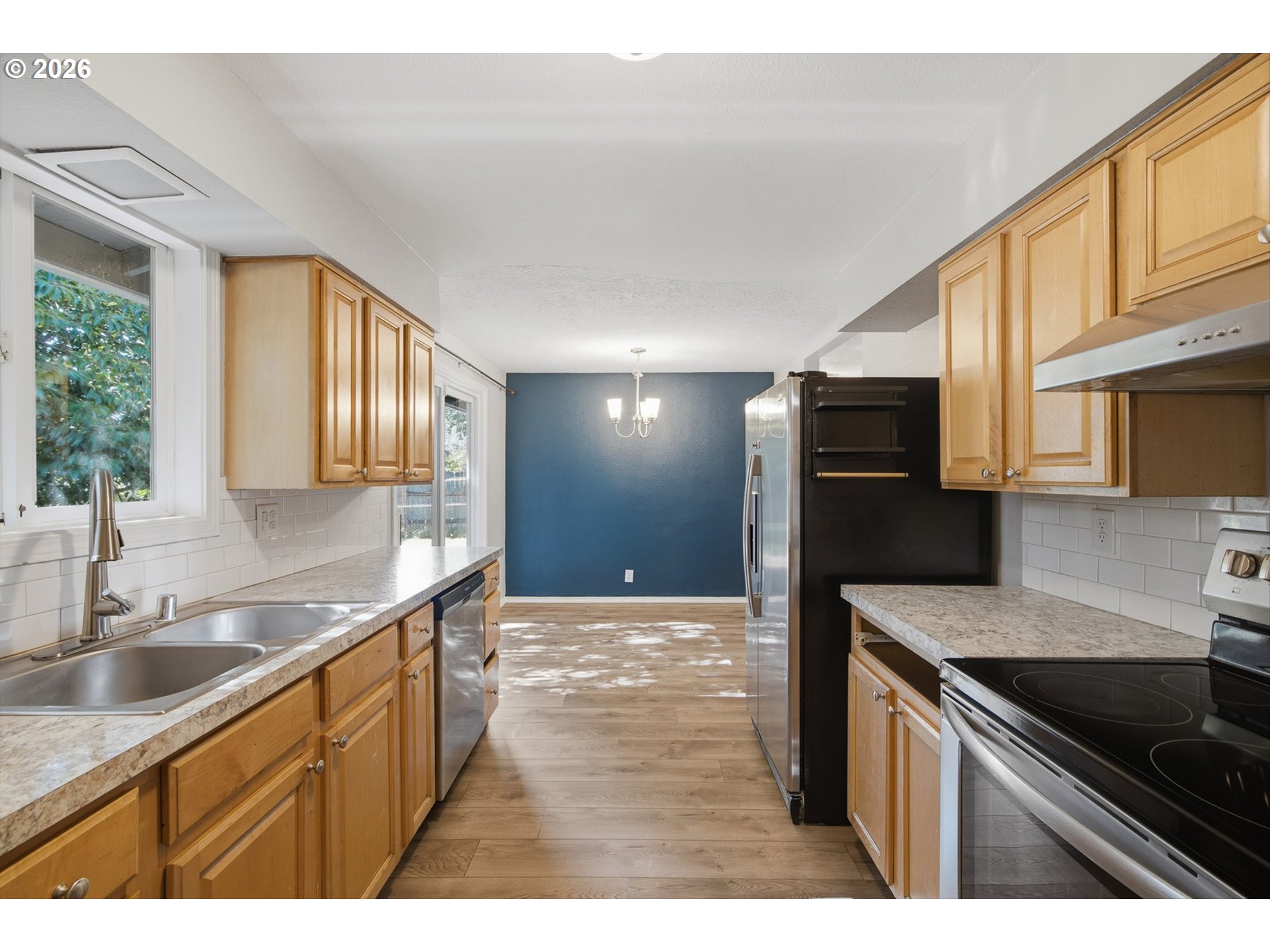 826 B St Property Photo 14