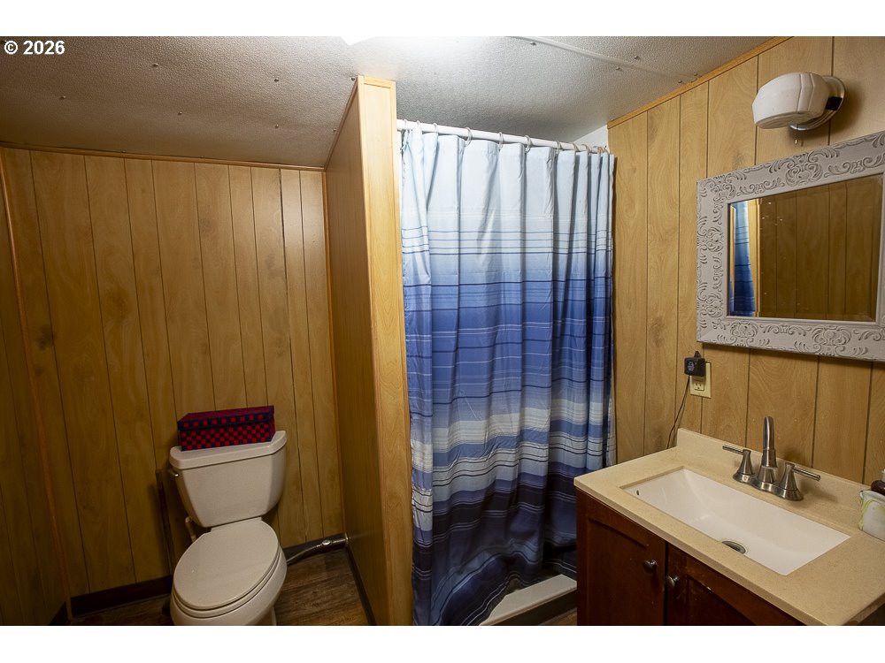 907 4th St Property Photo 19
