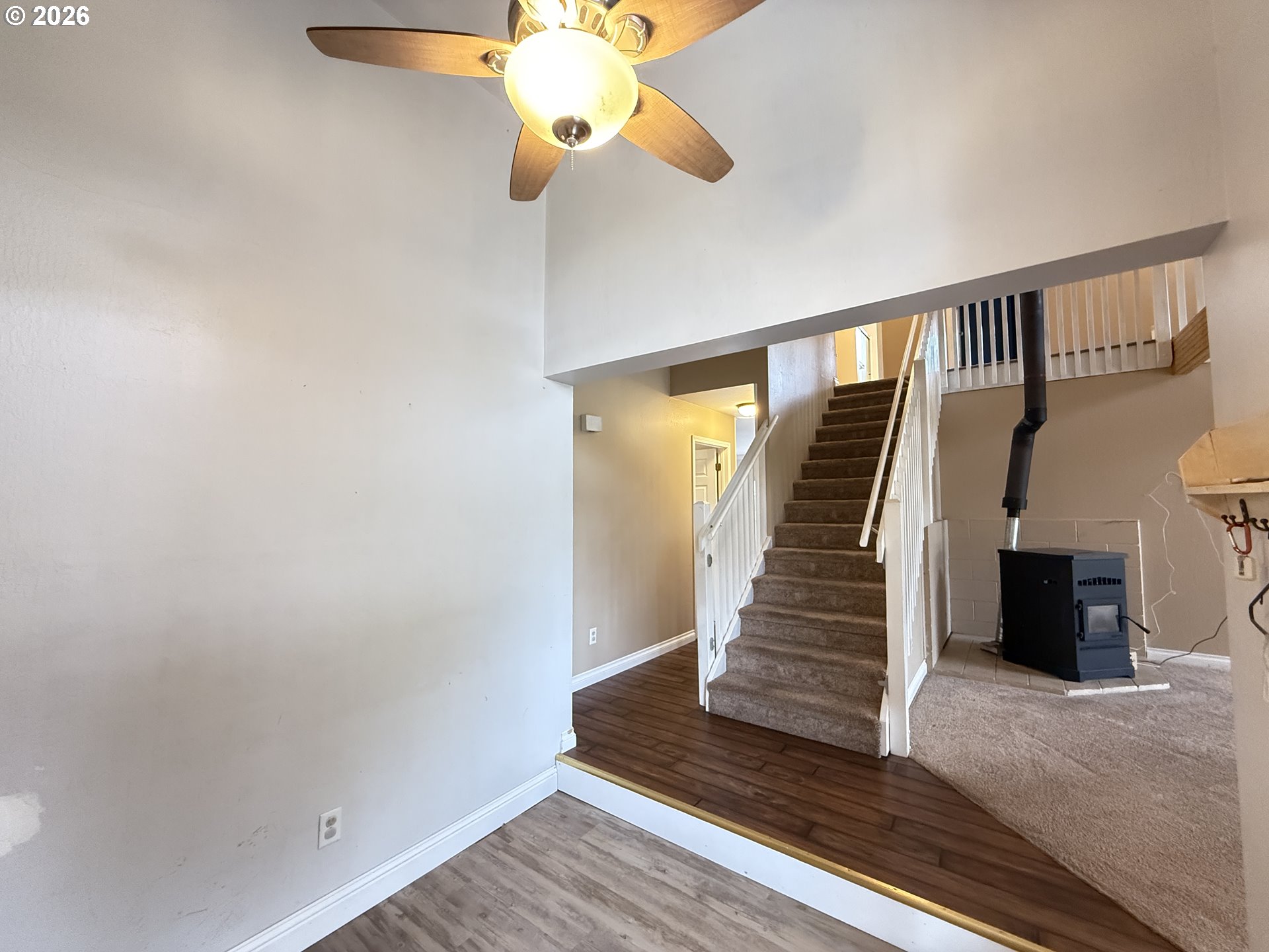 104 Pioneer Place Property Photo 14