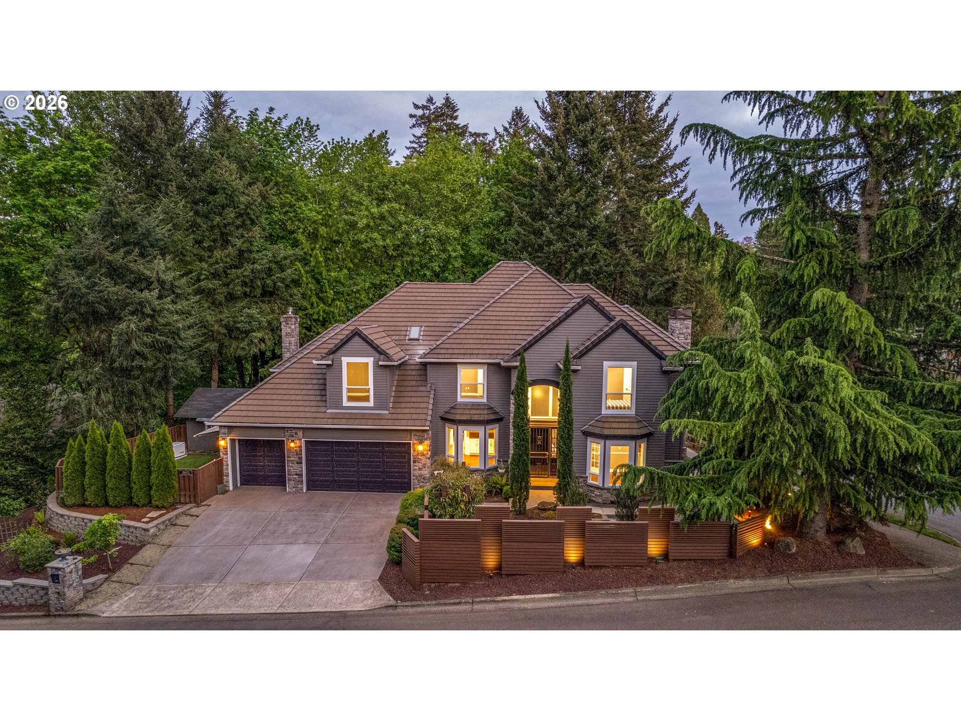 16633 Woodsman Ct Property Photo 1
