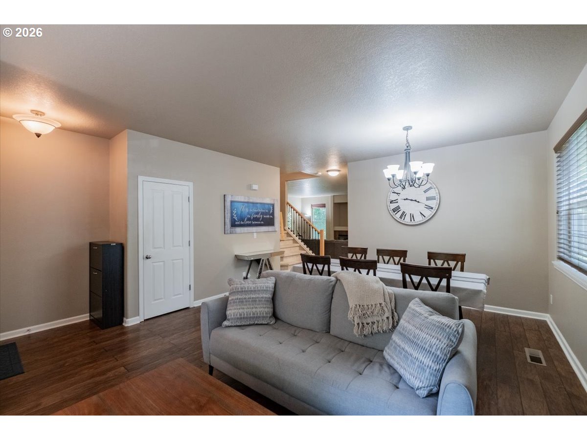 4887 Se Forsythe Dr Property Photo 5