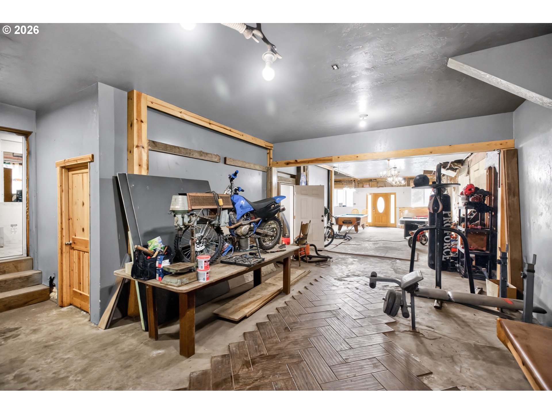 100 Main St Property Photo 38