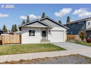 16424 Bassett Dr Property Photo 1