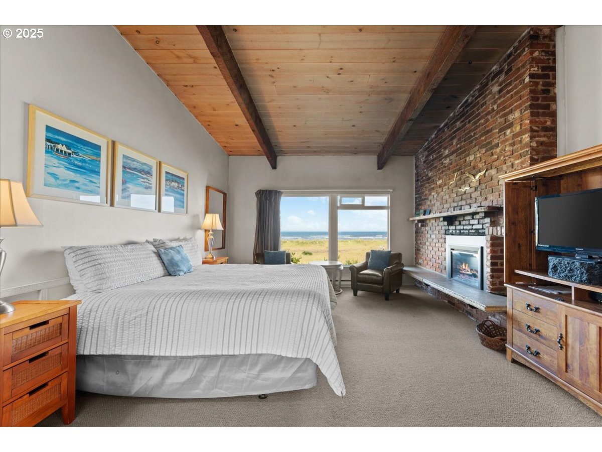 2316 Beach Dr 154 Property Photo 5