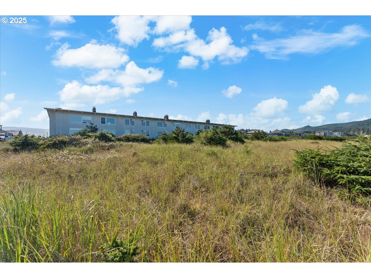2316 Beach Dr 154 Property Photo 16