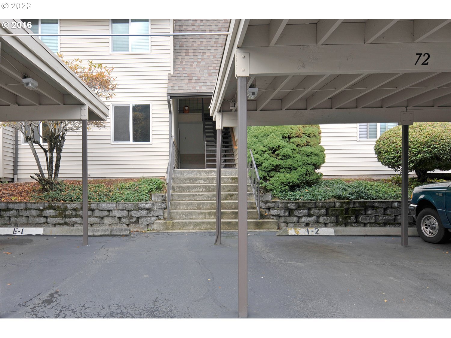 200 Sw Florence Ave E1 Property Photo 1