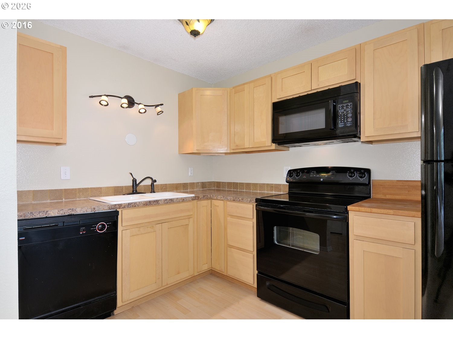200 Sw Florence Ave E1 Property Photo 6