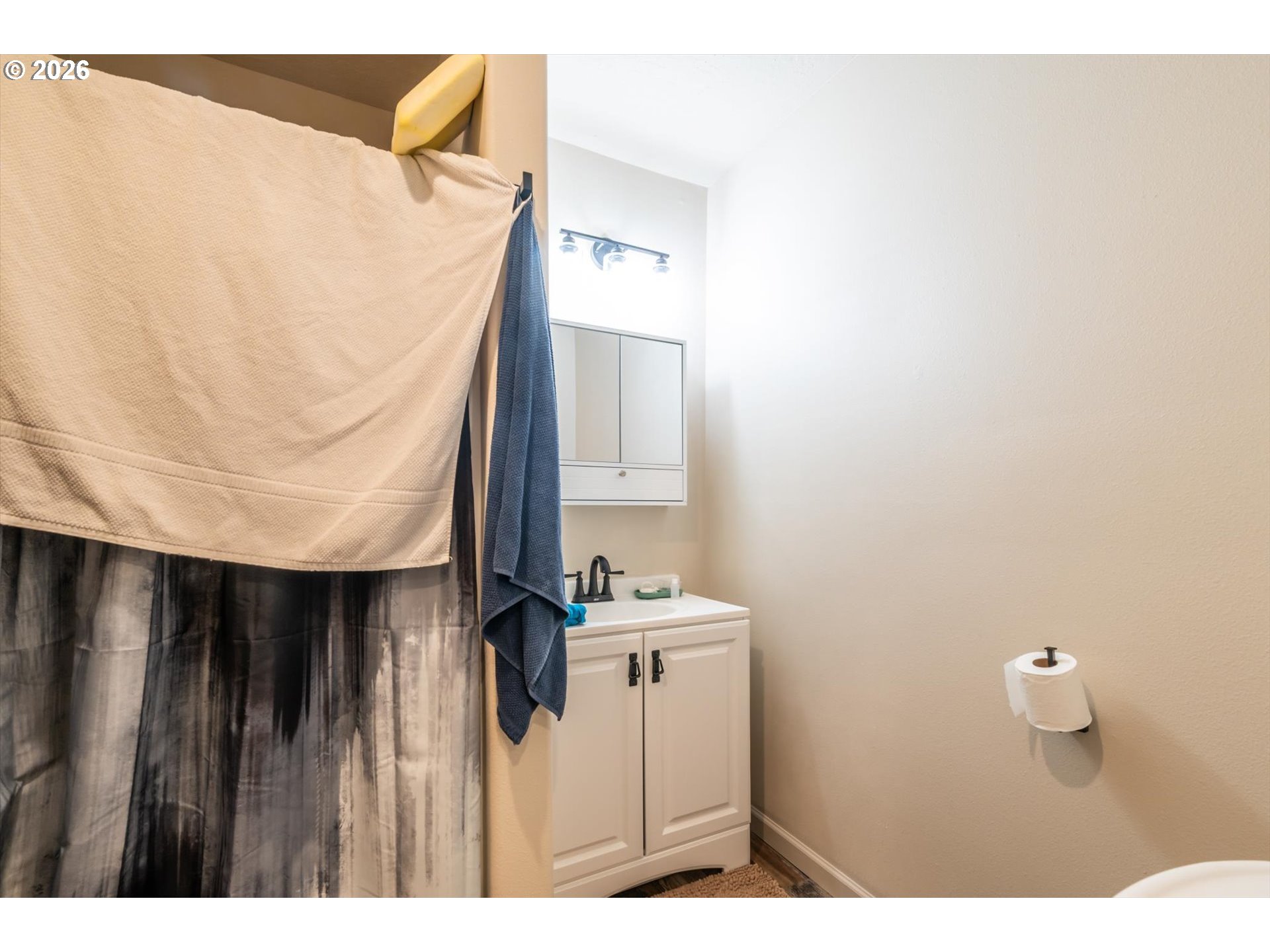 2143 Ash St Property Photo 12